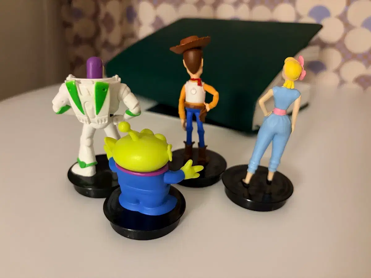 thumbnail-4